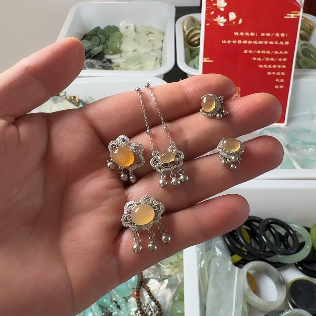 楚***榕蛇纹石玉银S925镶嵌套装