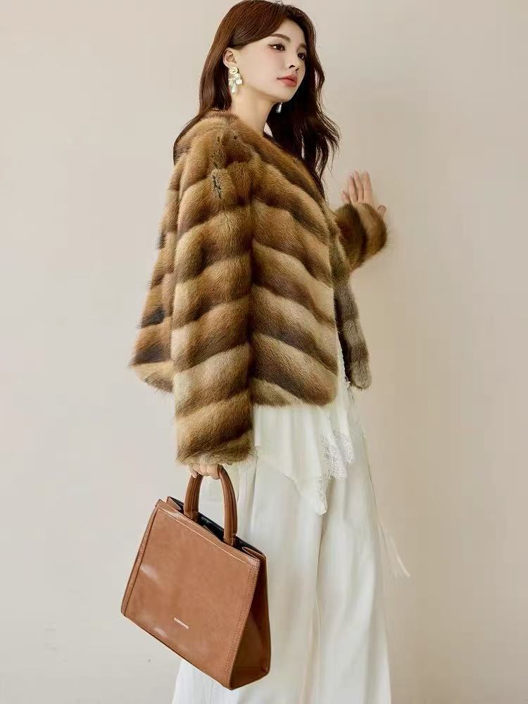 新款青根貂斜排工艺立领长袖短款皮草外套女款爆款2025新款皮草女