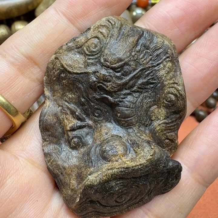 大叶紫檀（黑酸枝木类）