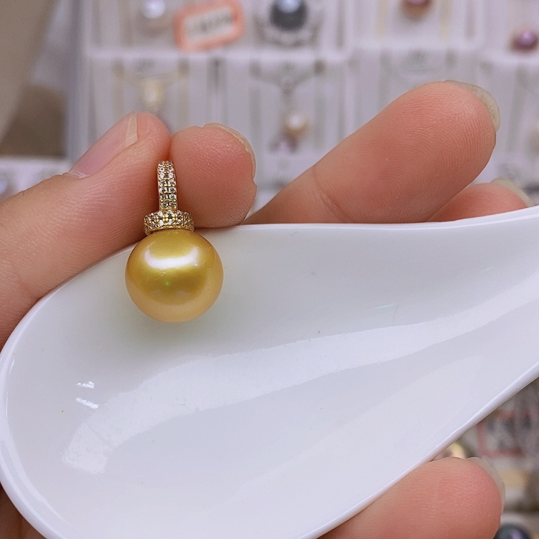 淡水珍珠银S925镶嵌吊坠(赠链)