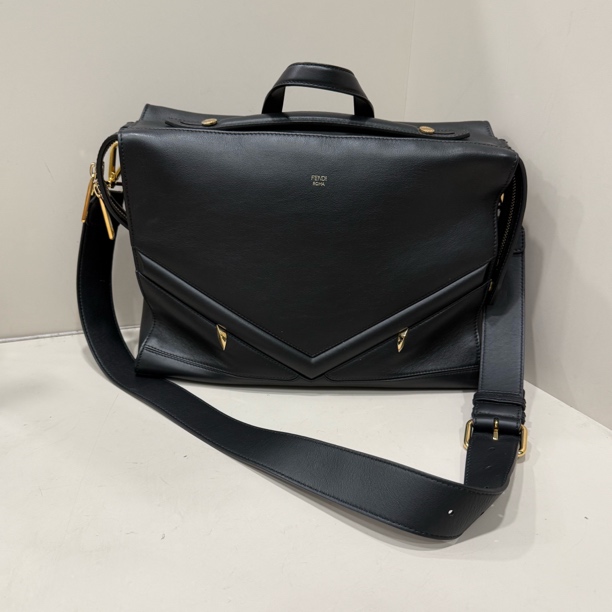 95新 FENDI/芬迪 【龙】黑色手提单肩包