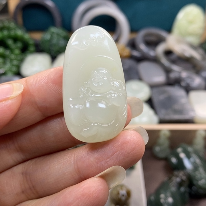 和田玉颈饰未镶嵌