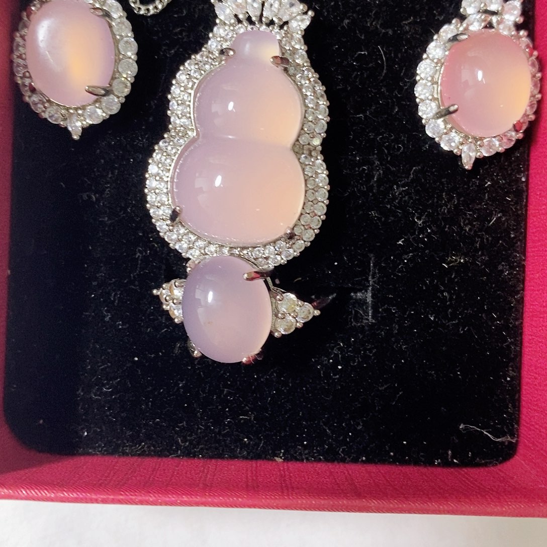 玛瑙/玉髓新中式合金礼盒粉葫芦