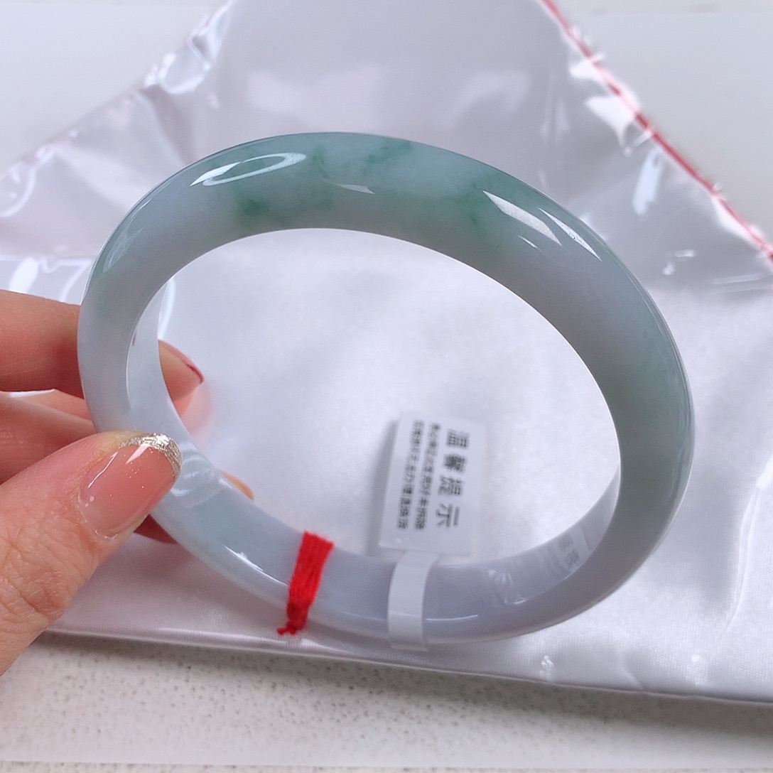 翡翠手镯未镶嵌 正圈⑥⑥圈口