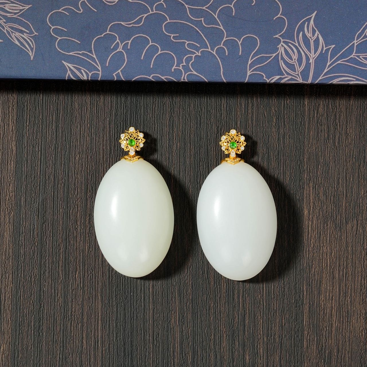 【云上】18K金镶嵌和田玉吊坠多样性发其一-26x40x8mm-DS 80049（WJ）