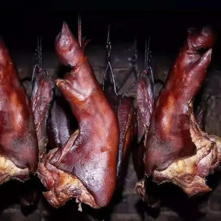 农家粮食猪土猪腊猪蹄农家柴火烟熏腊味美食