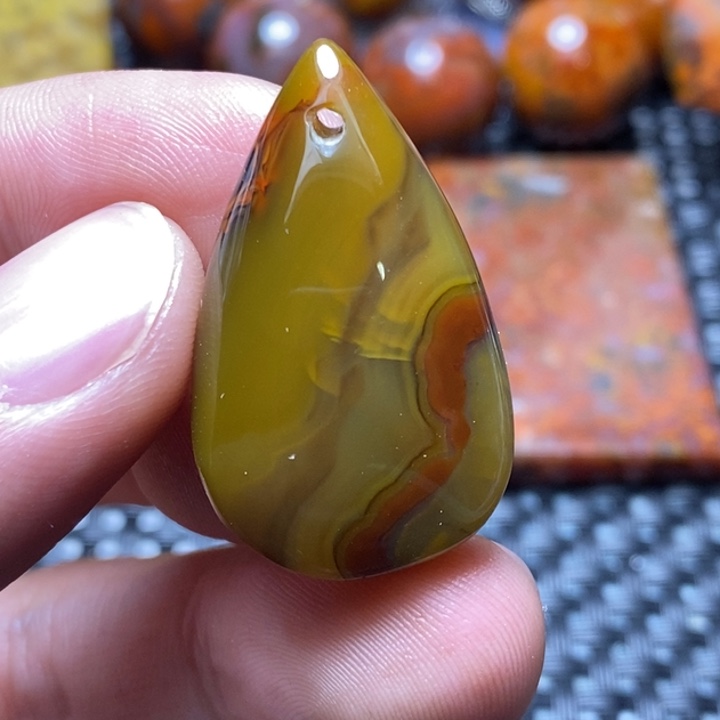 玛瑙/玉髓颈饰未镶嵌