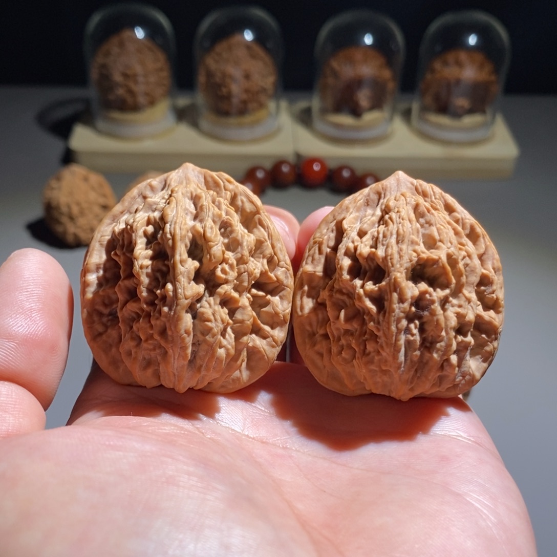 奔***汉文玩核桃吊坠虎头43