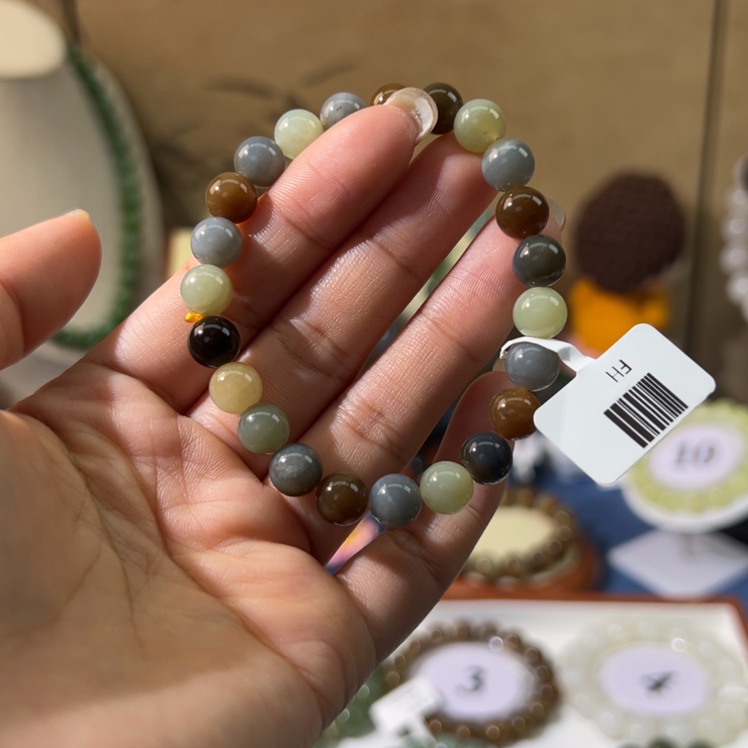 和田玉未镶嵌手串