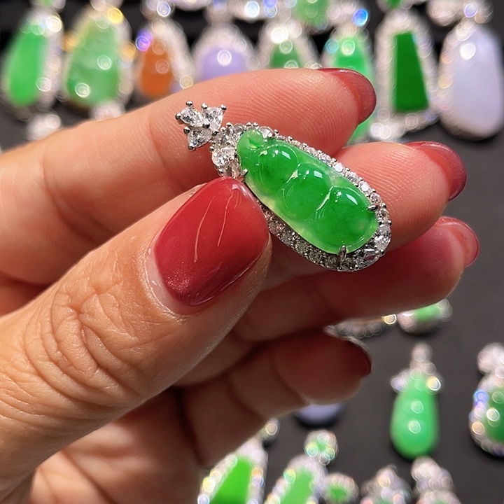 翡翠银S925镶嵌颈饰