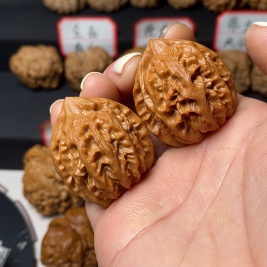 文玩核桃曹大龙尺寸34