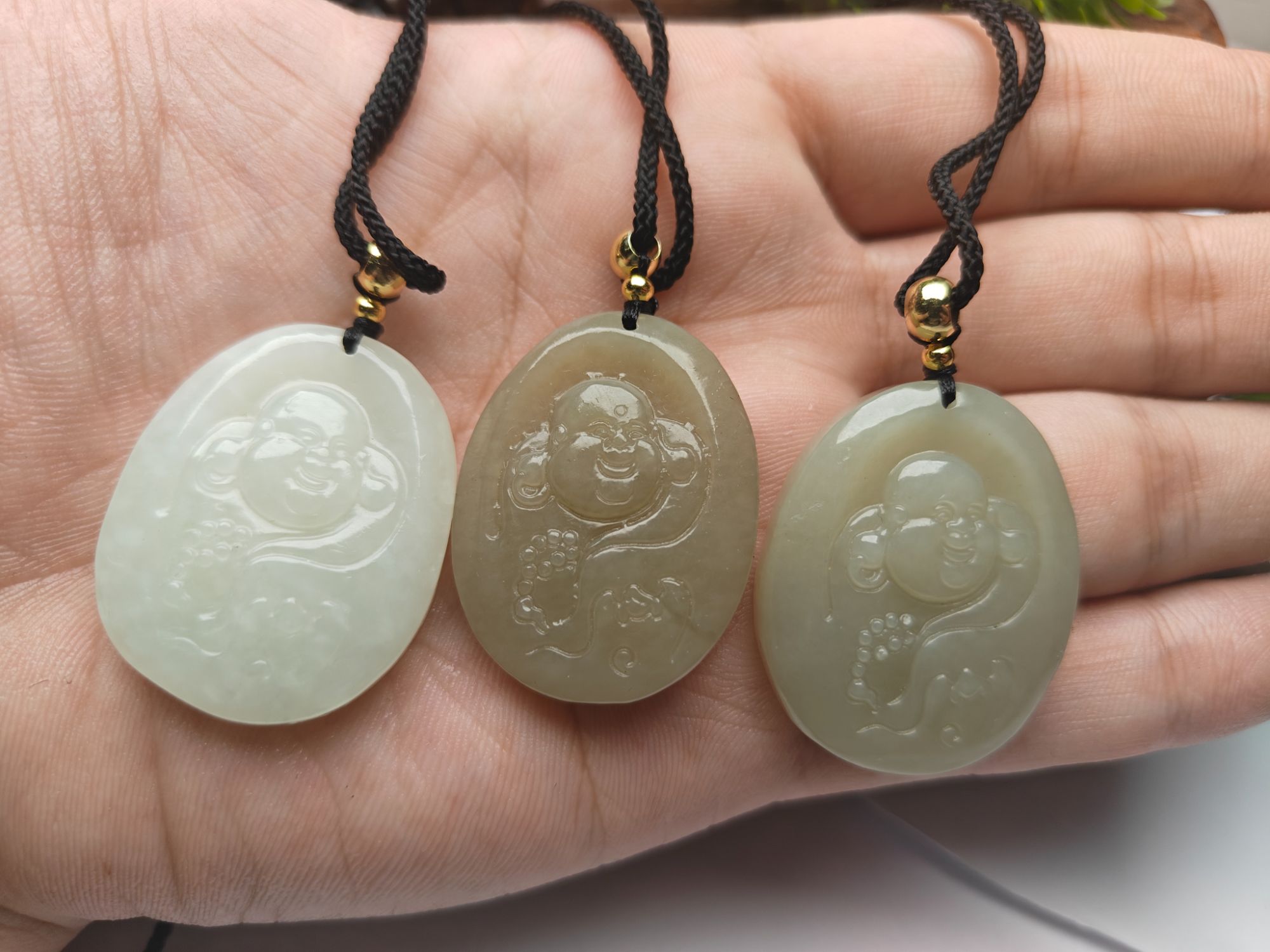 2225745/和田玉逍遥佛多样性一件发