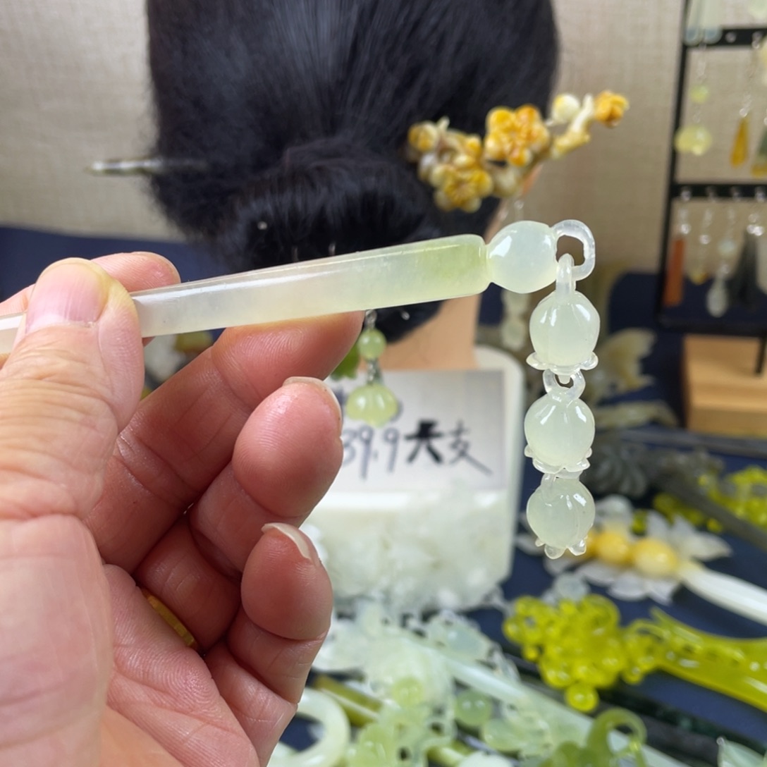 蛇纹石玉未镶嵌发饰