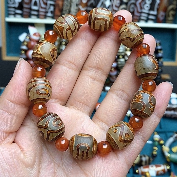 玛瑙/玉髓颈饰合金