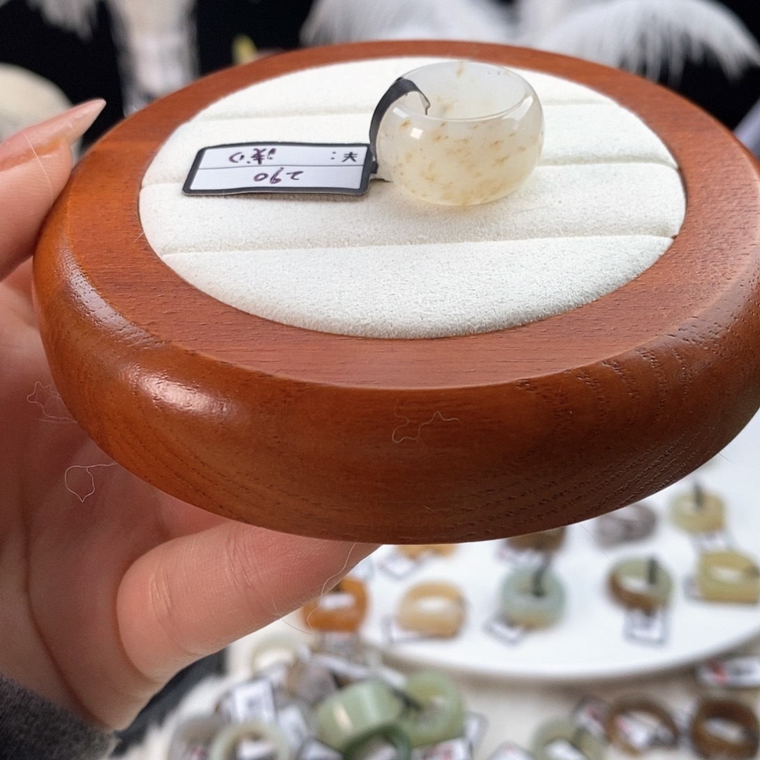 和田玉未镶嵌戒指r27桂花糖墩墩16.2