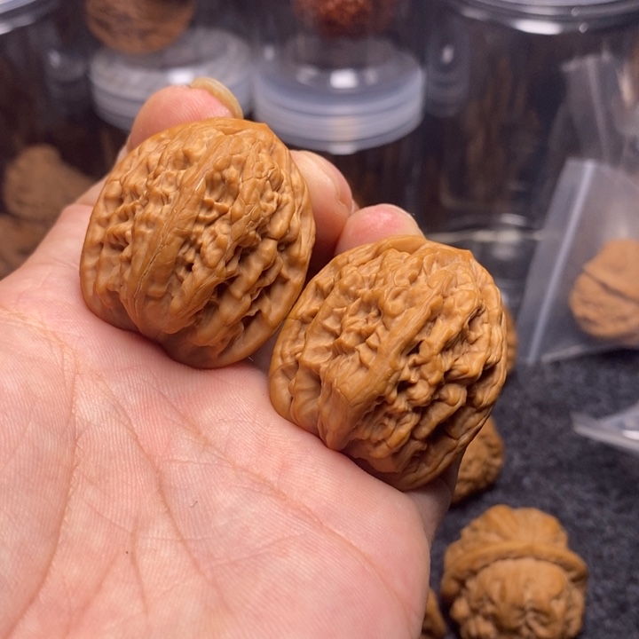 翱***翔吊坠文玩核桃36蓟县虎头王