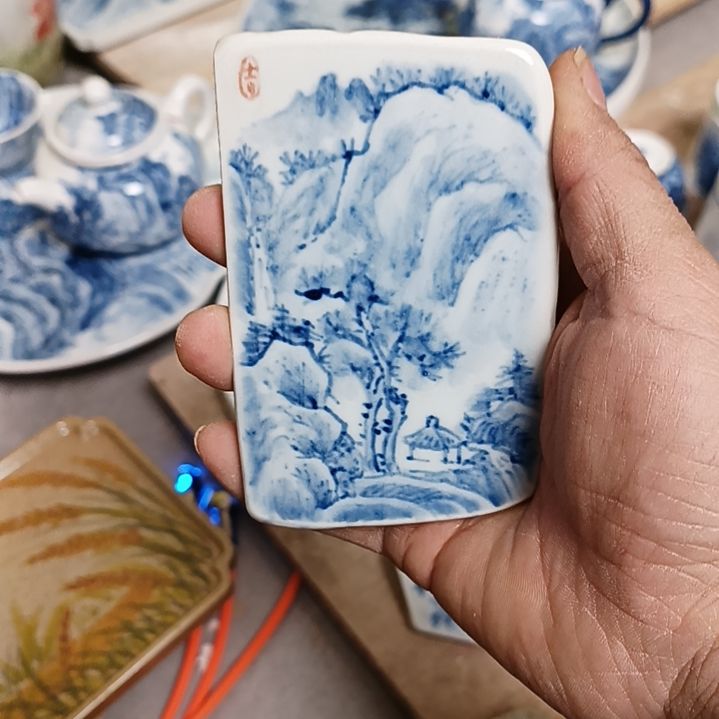 盘景德镇手绘釉下彩青花