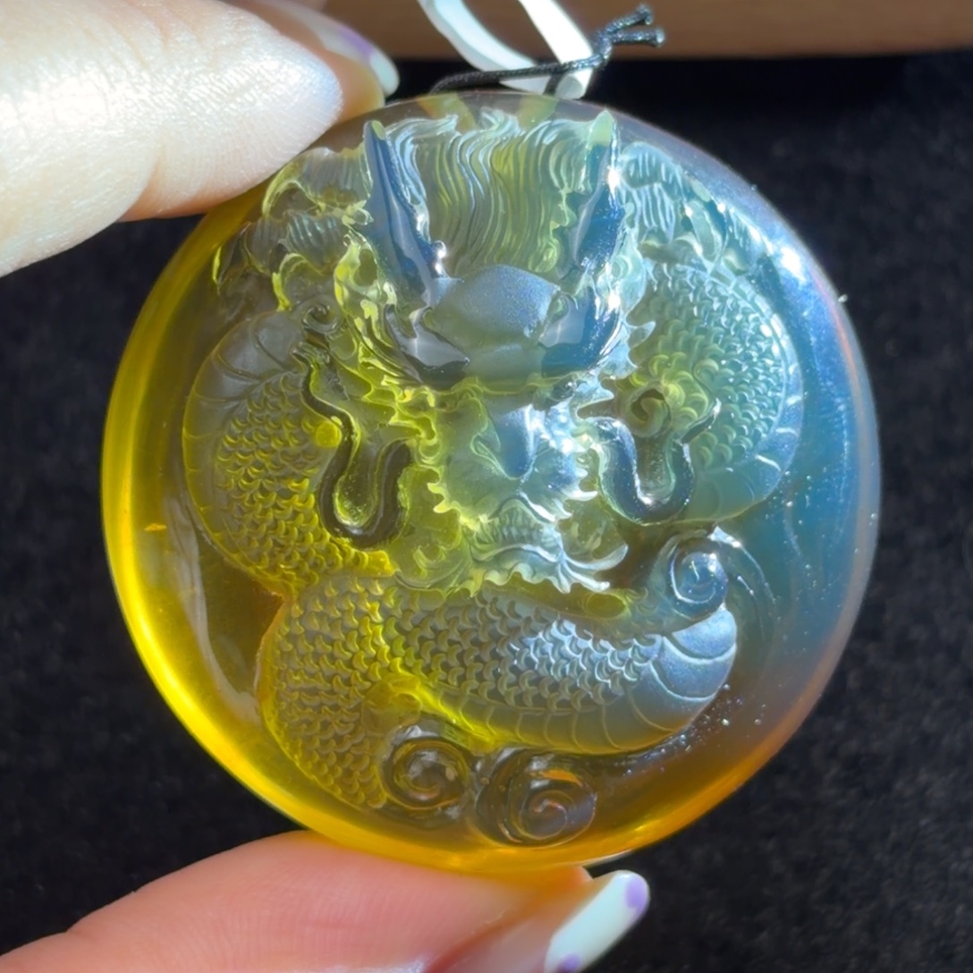 琥珀未镶嵌珠宝奇石龙牌