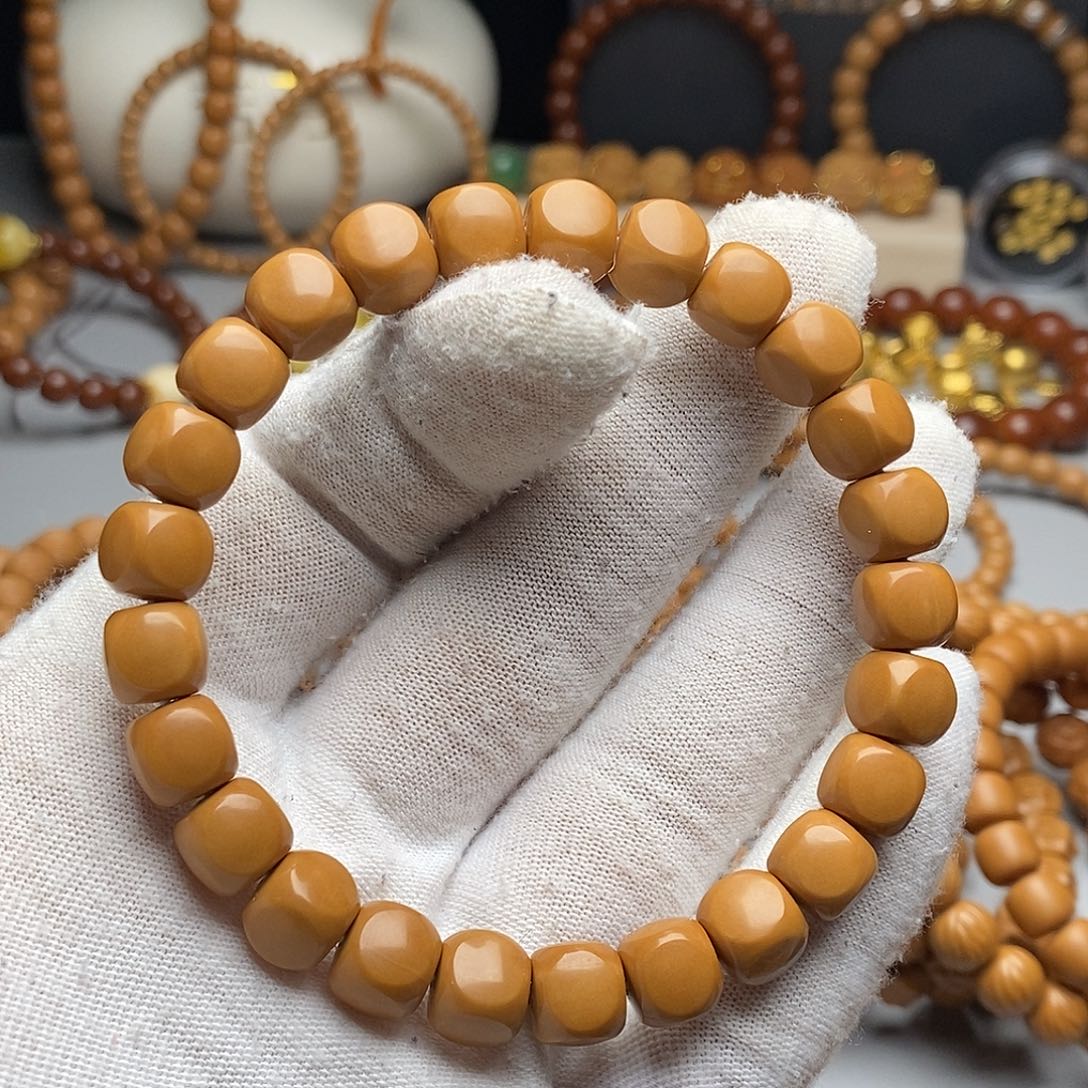 文玩核桃吊坠C**H六方