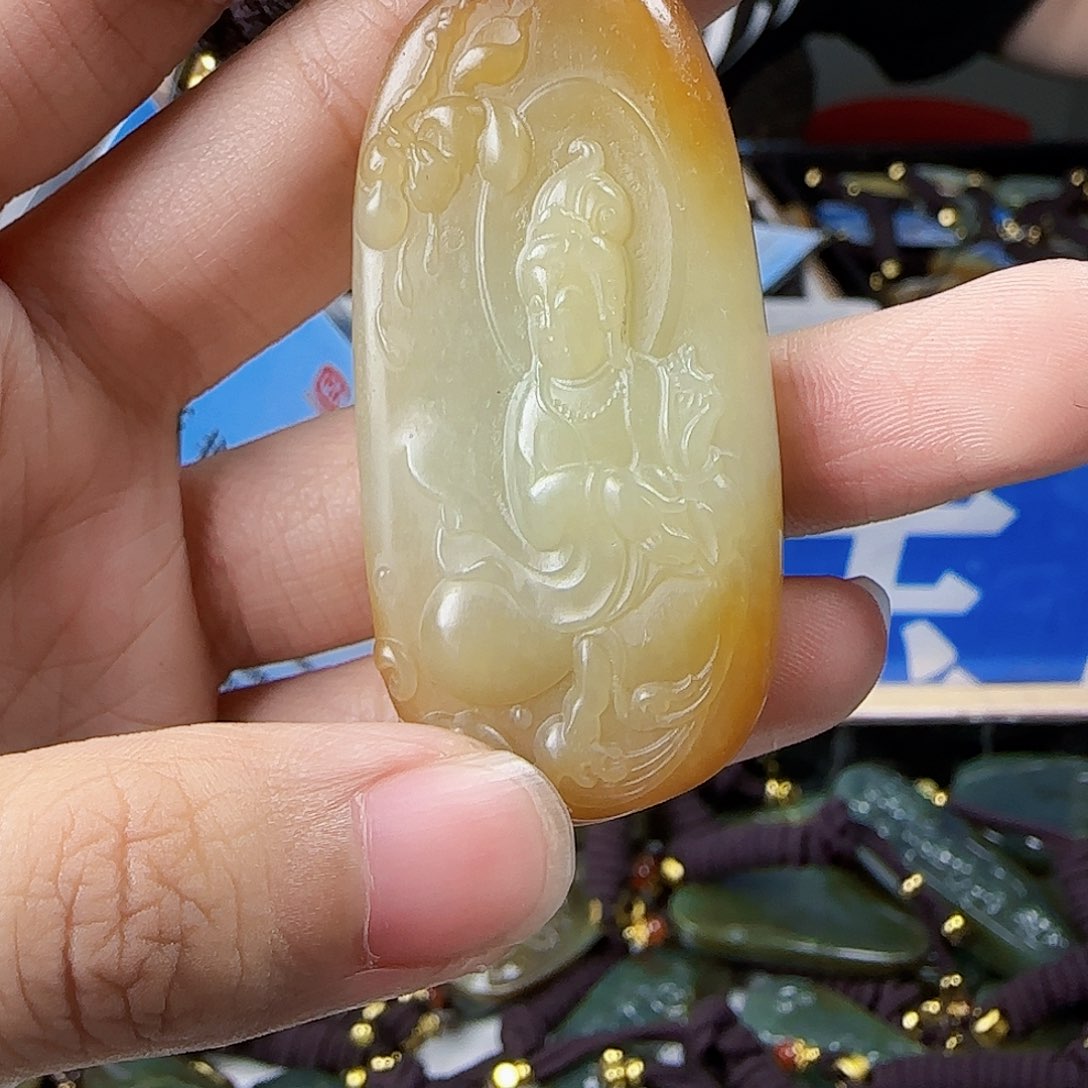 和田玉未镶嵌挂件