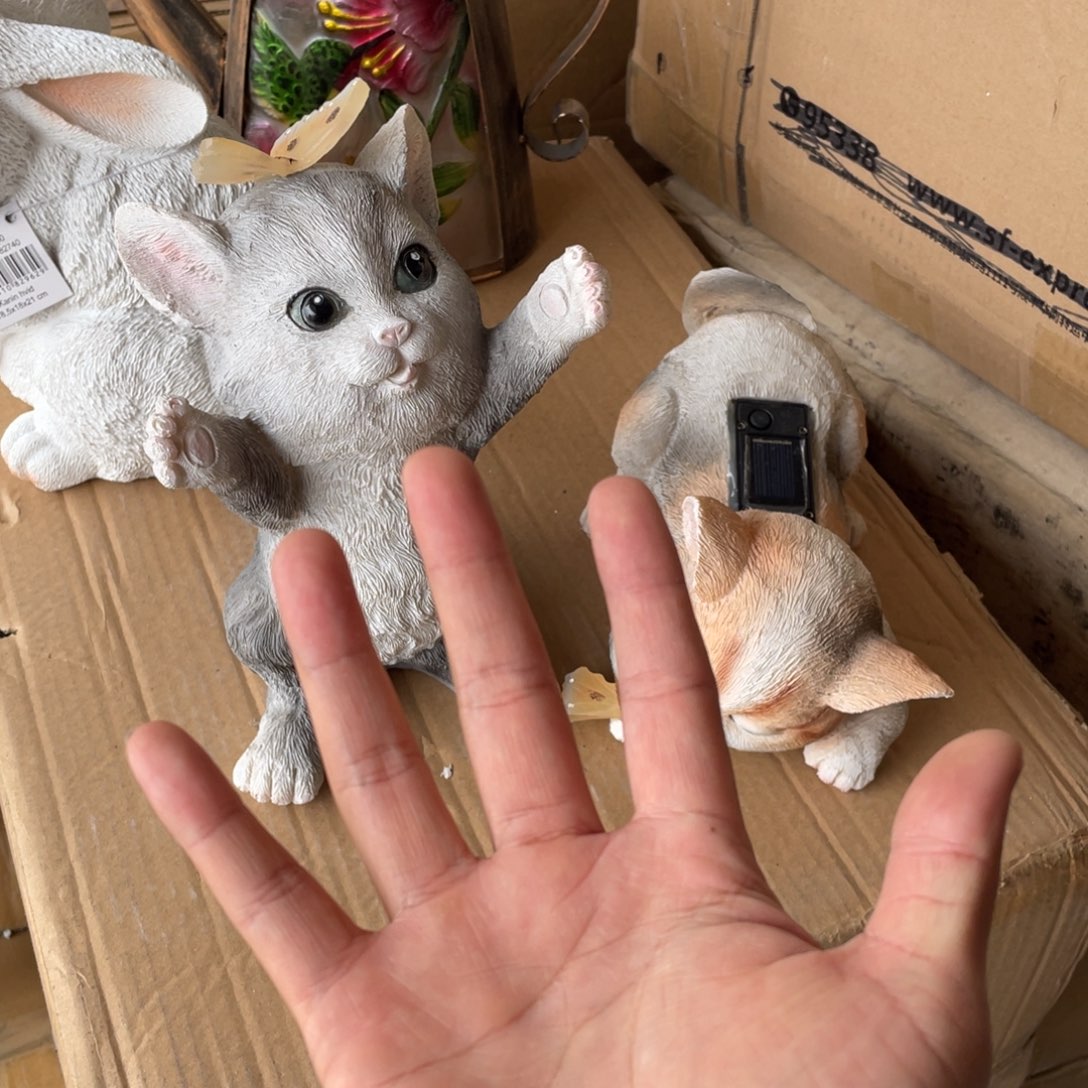 【闪购商品】树脂蝴蝶灰猫加花猫摆件一对