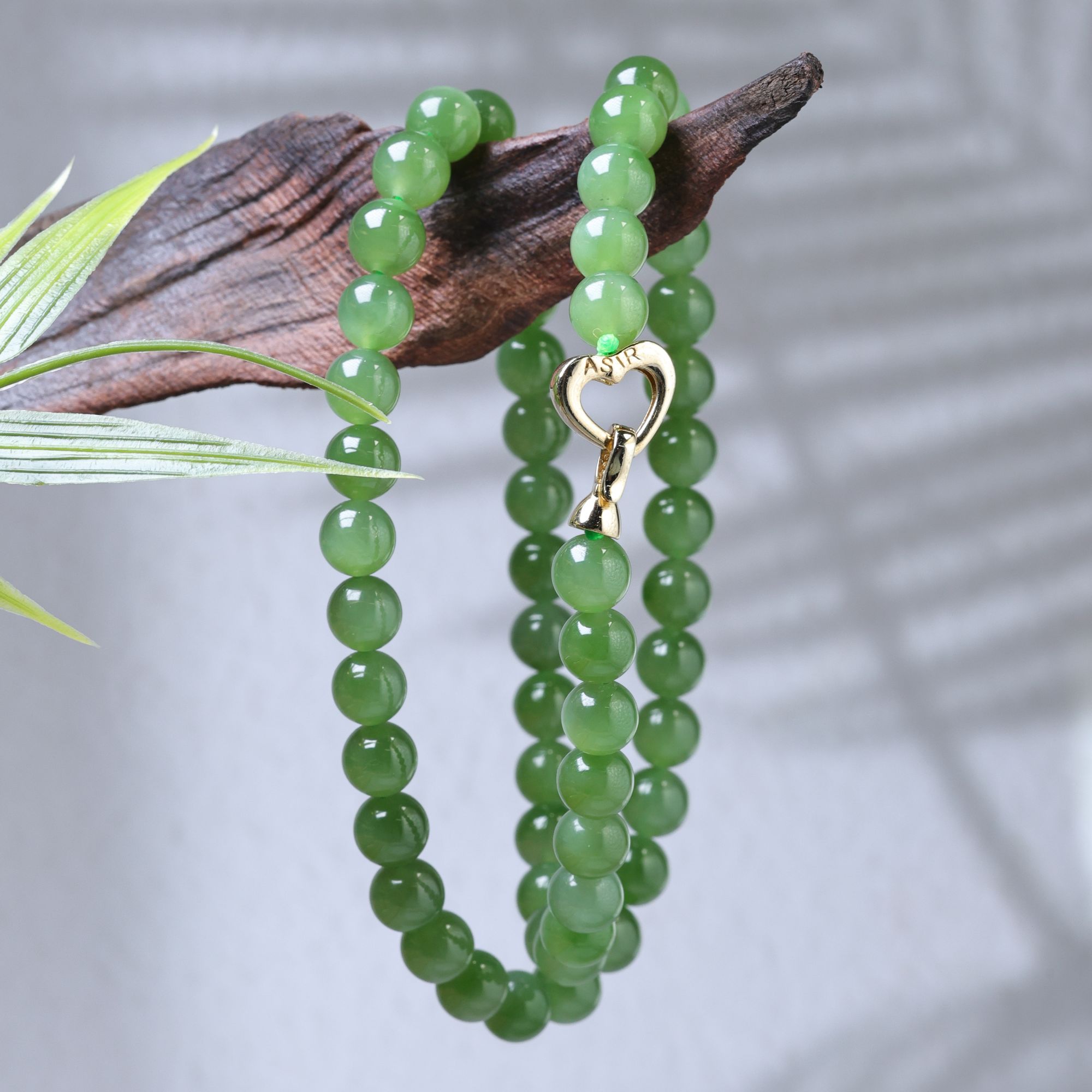 新疆爱思尔和田玉碧玉项链果绿8mm妈妈链MD0326-02（多样性发货）