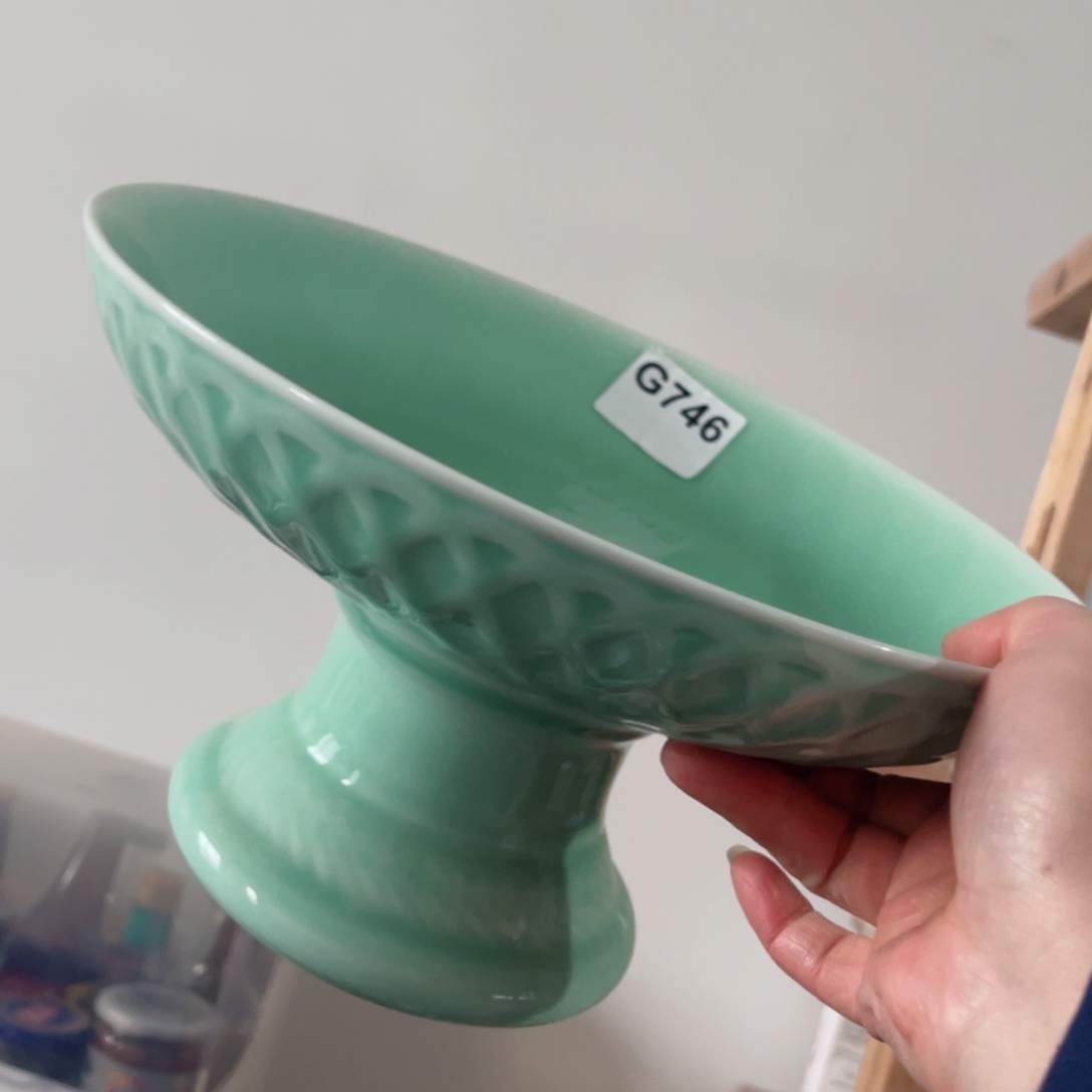 瓷片哈哈哈哈哈哈哈哈呼呼