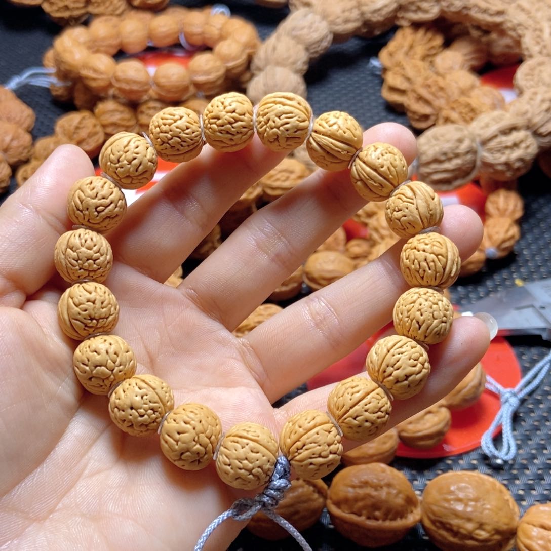 文玩核桃手串桃核