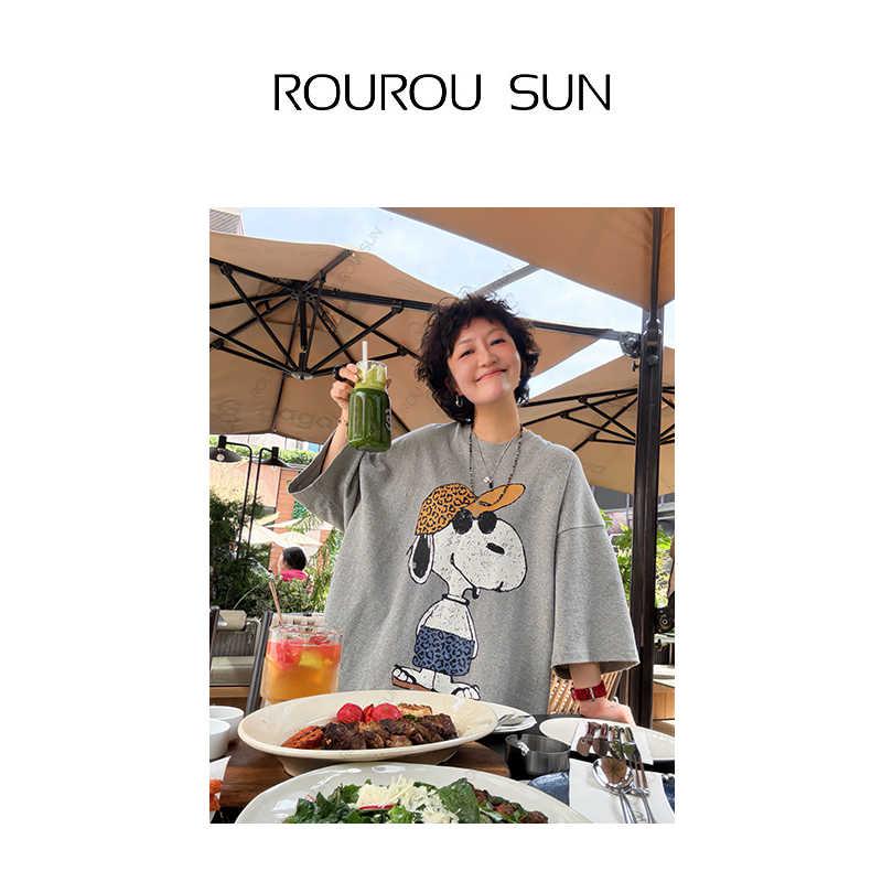 26321简约复古风减龄卡通史努比印花慵懒风休闲圆领百搭短袖T恤