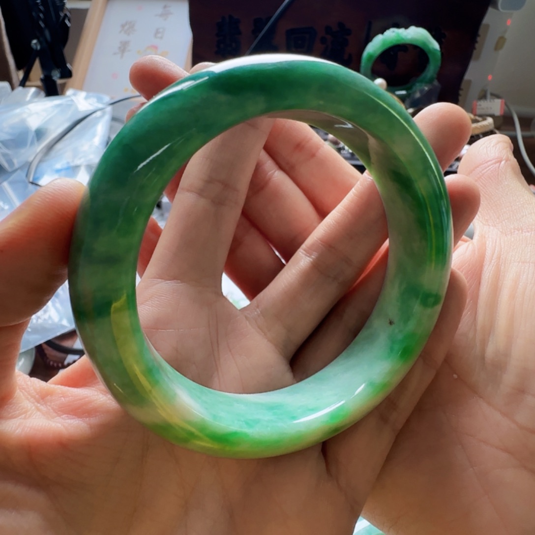 思***颖翡翠未镶嵌手镯翡翠1880