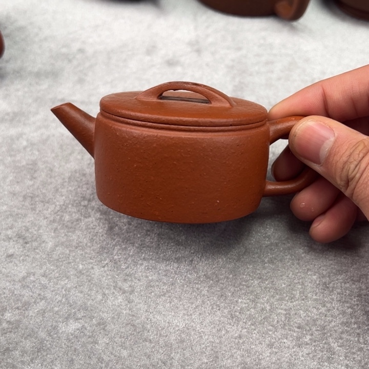 紫砂茶壶生砂朱泥汉瓦100cc