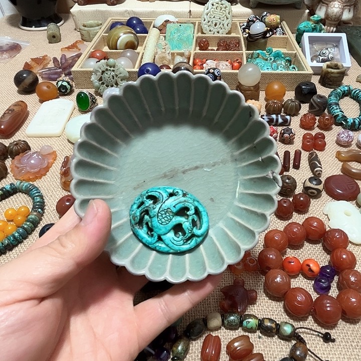 玛瑙/玉髓颈饰未镶嵌超****筒