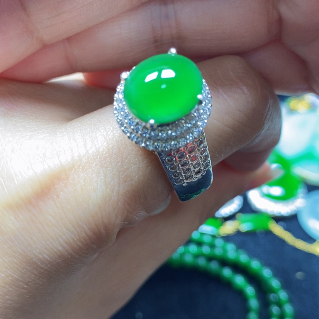 翡翠戒指未镶嵌天然翡翠