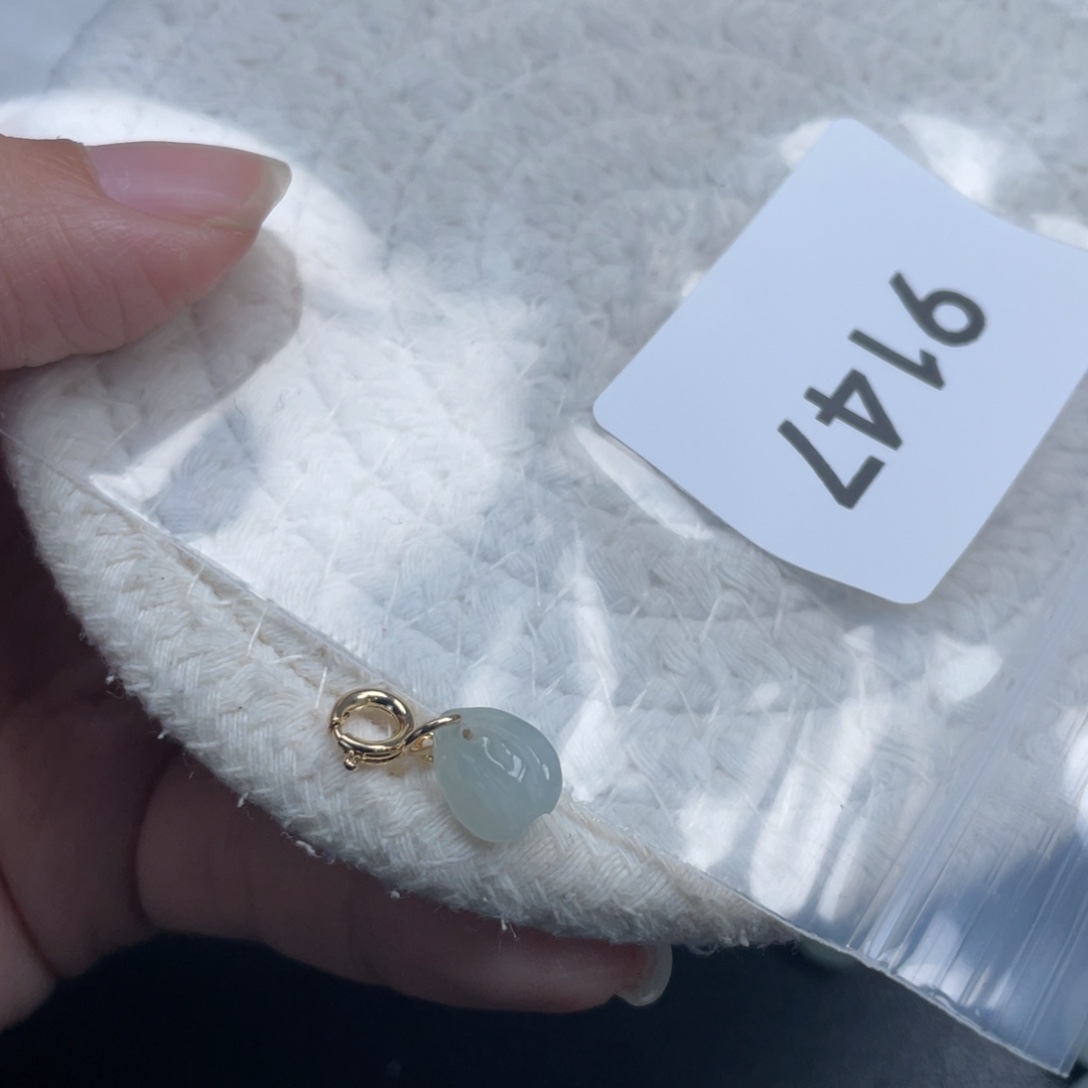 翡翠未镶嵌颈饰天然A货缅甸翡翠