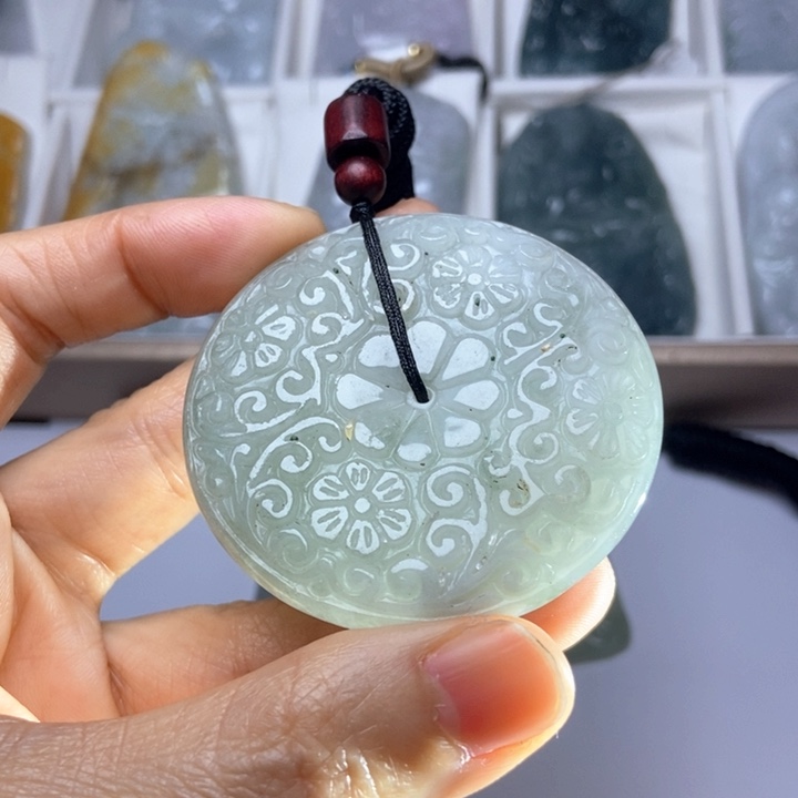 翡翠未镶嵌挂件翡翠