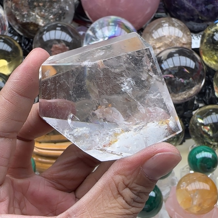 水晶摆件未镶嵌a548