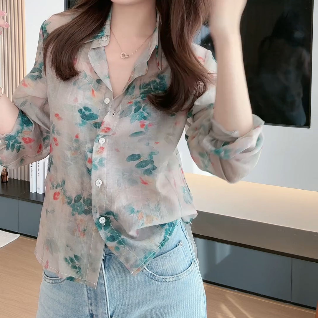 港风气质设计感碎花小衫女人味显白显瘦长袖衬衫女LK2502150