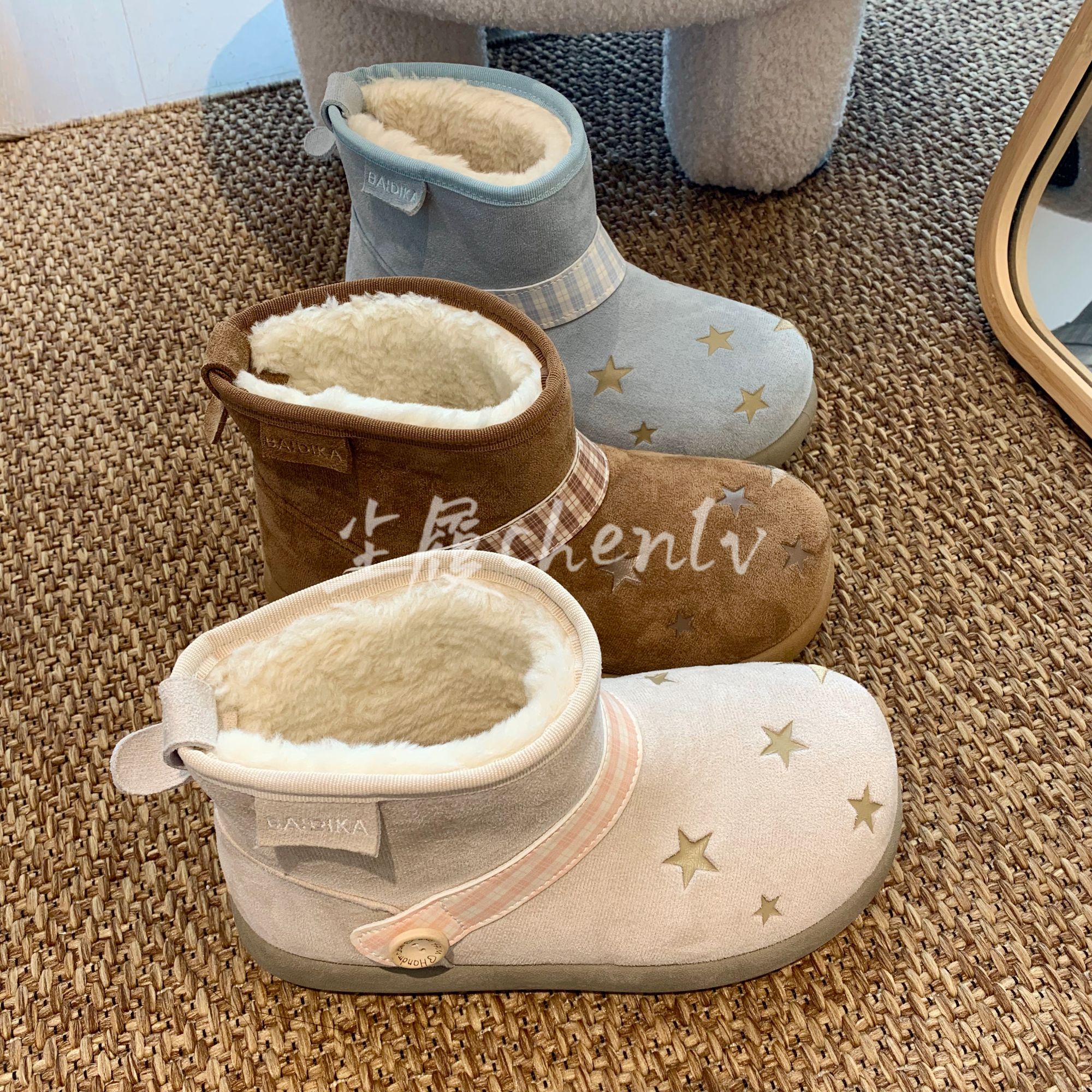 CHENLV/尘履2025冬季新款保暖时尚可爱加厚加绒短筒防滑雪地靴