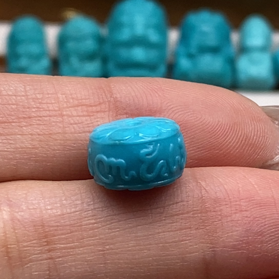 绿松石颈饰未镶嵌