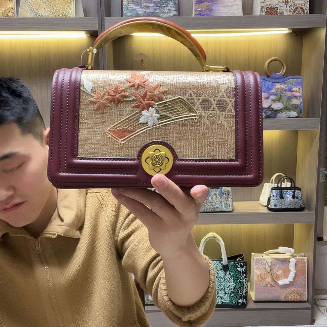 阿**拉新年好呀打一场球的人是最多也就是你