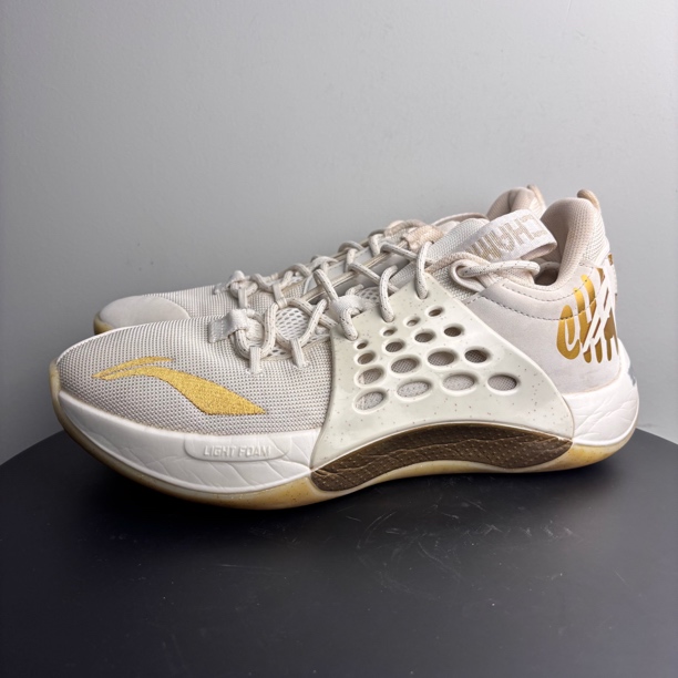95新 LI-NING/李宁 44码 音速7 白色 正品 中古球鞋（中底涂鸦