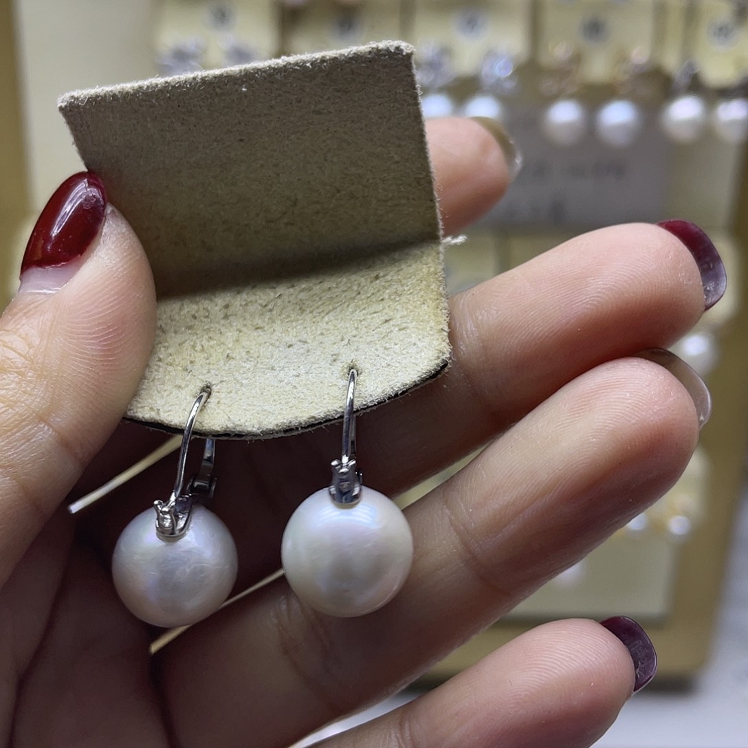 银S925镶嵌耳饰淡水珍珠