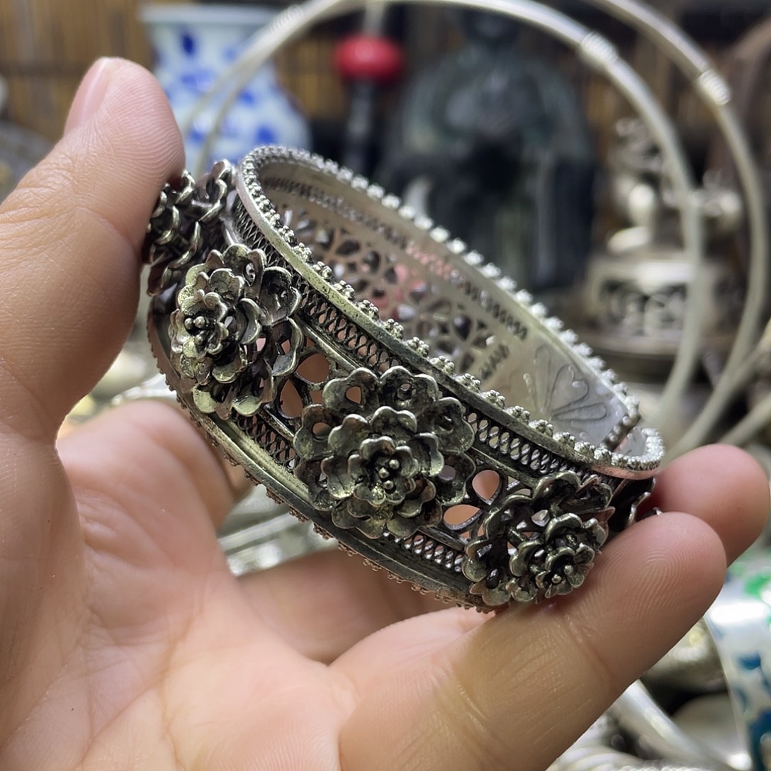 爱***人铜器艺术品鉴定中心