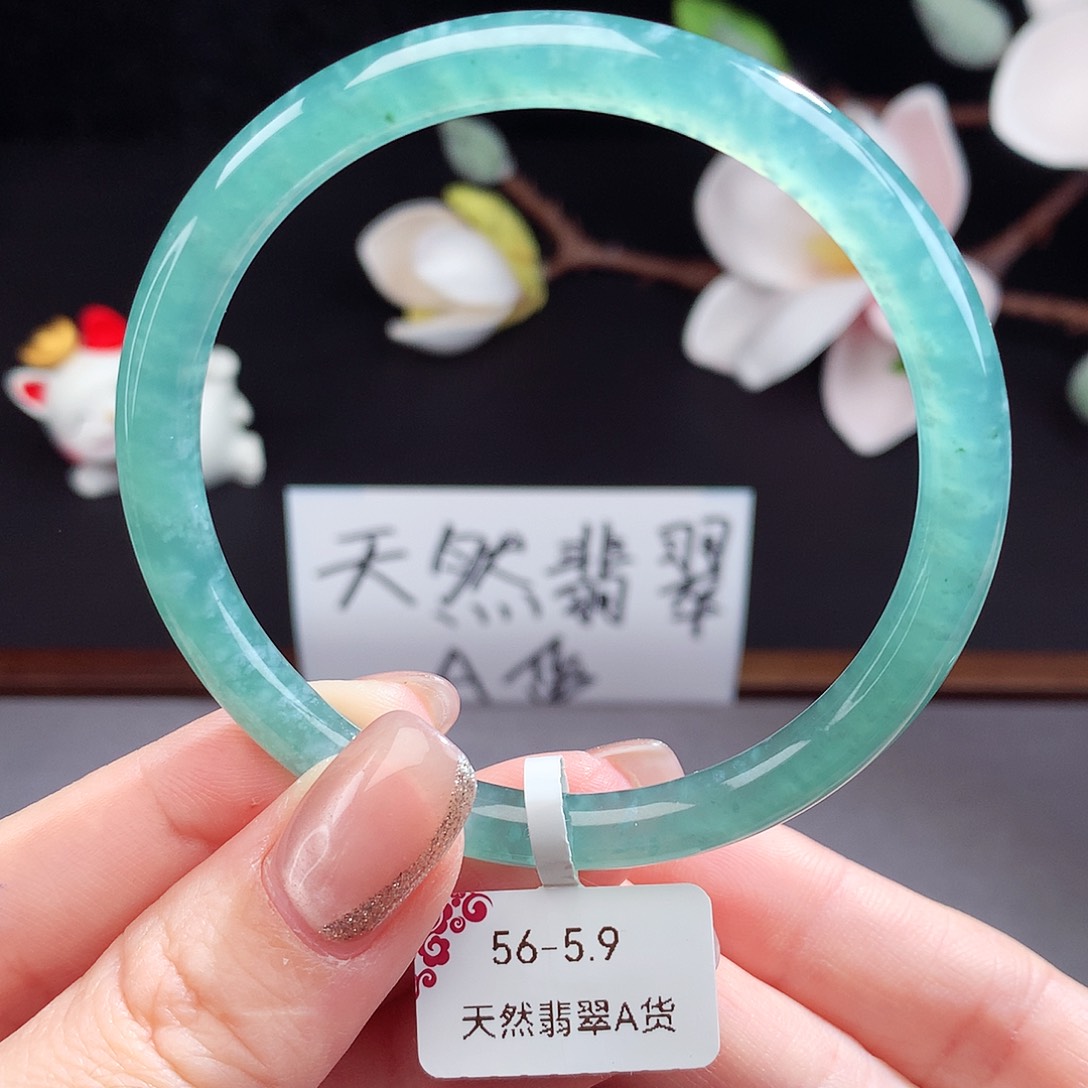 翡翠手镯（圆镯）未镶嵌小*