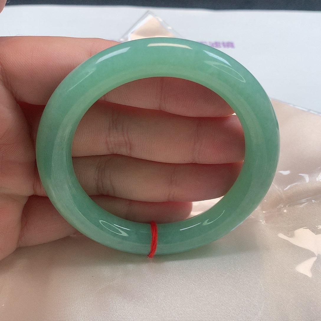 翡翠手镯（圆镯）未镶嵌263号