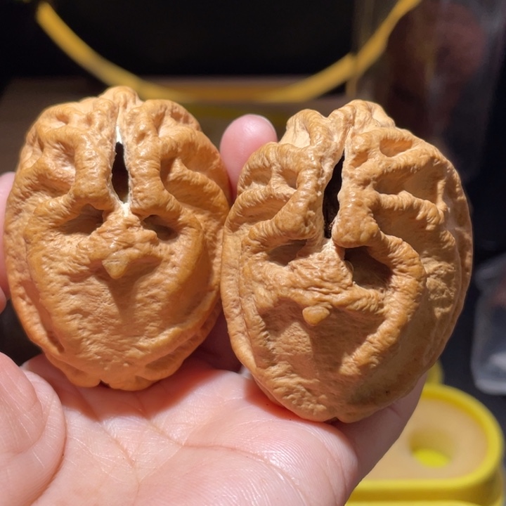 桃核把件鬼脸乾坤核46