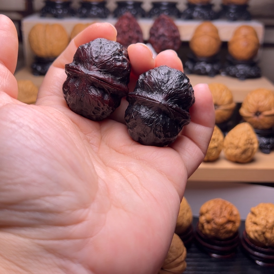 文玩核桃吊坠18w玉罗汉