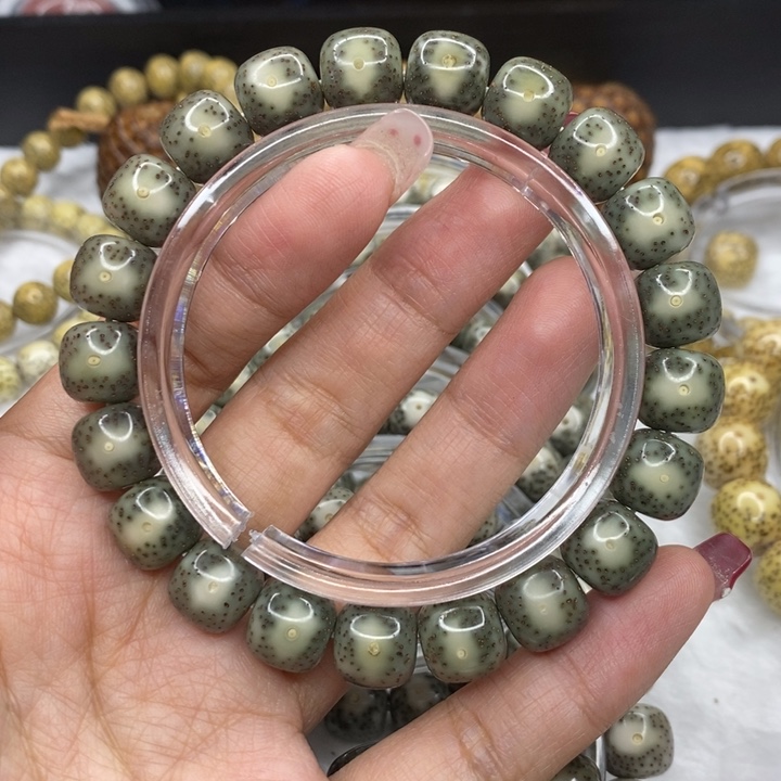 星月菩提手串?****ゞ11绿包白大眼睛
