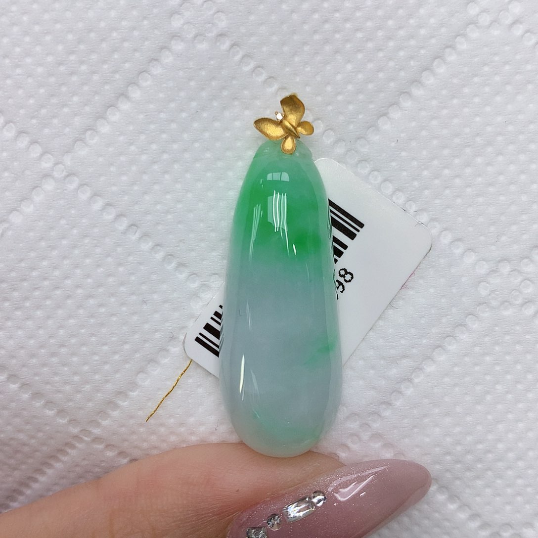 颈饰18K金镶嵌翡翠