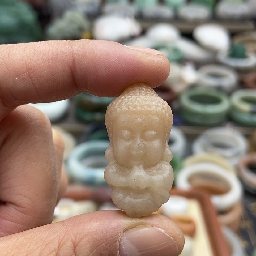 【闪购商品】石英质玉手镯58未镶嵌